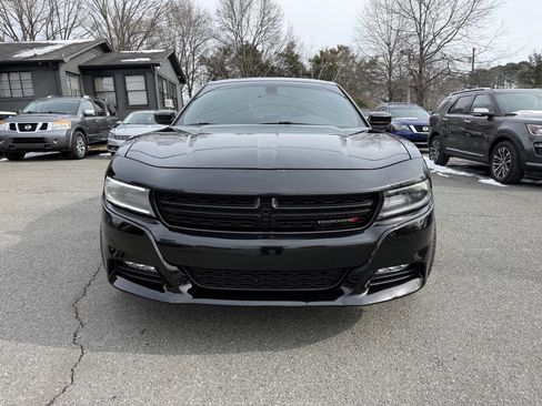 Used 2015 Dodge Charger SXT w/ AWD Plus Group image 3