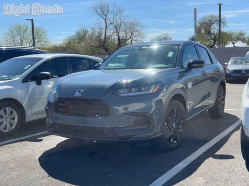 Certified 2025 Honda HR-V Sport image 2