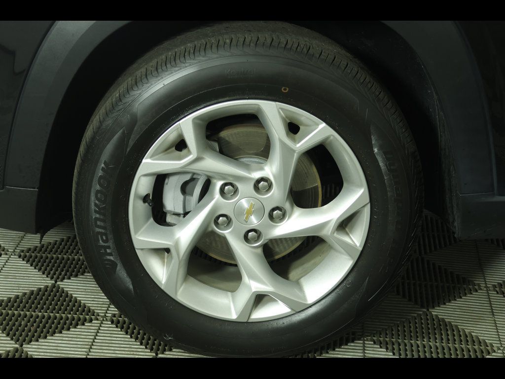 Used 2024 Chevrolet Trax LS w/ LS Convenience Package FWD image 10