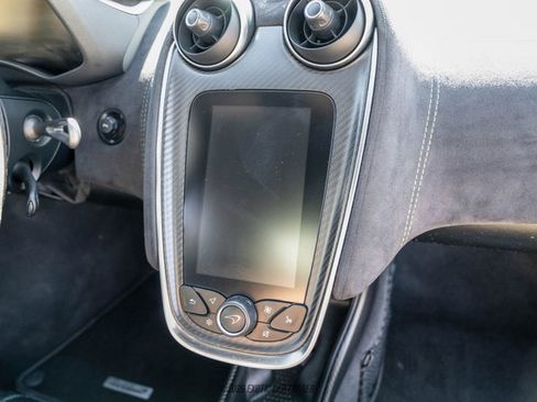 Used 2018 McLaren 570S Spider image 54