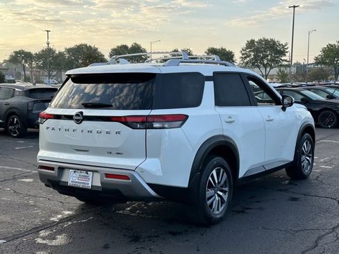 Certified 2024 Nissan Pathfinder SL image 4