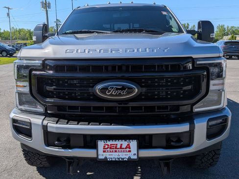 Used 2022 Ford F250 Lariat w/ Black Appearance Package AWD/4WD image 2