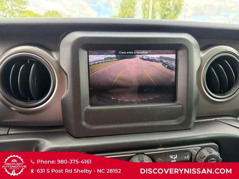 Used 2021 Jeep Wrangler Sport AWD/4WD image 21