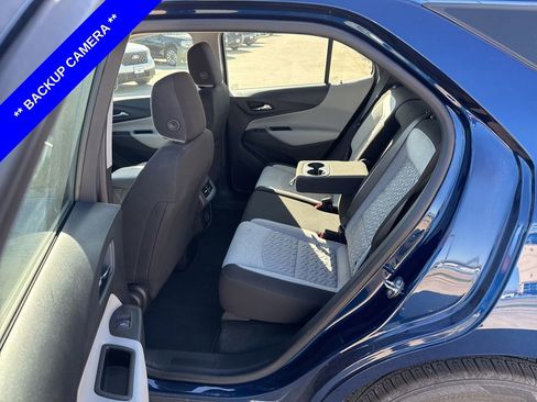 Used 2022 Chevrolet Equinox LS image 6