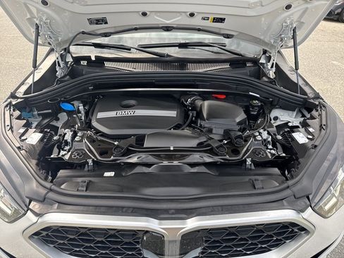 Used 2025 BMW X2 xDrive28i w/ Convenience Package image 35