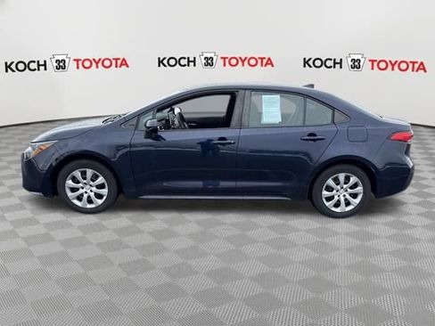 Used 2021 Toyota Corolla LE image 4