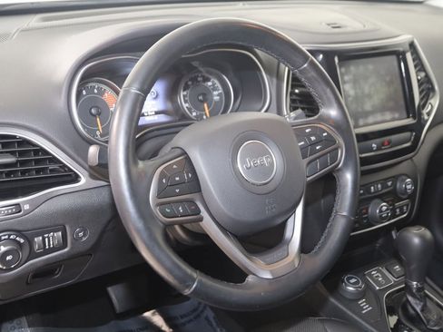 Used 2020 Jeep Cherokee Limited image 6