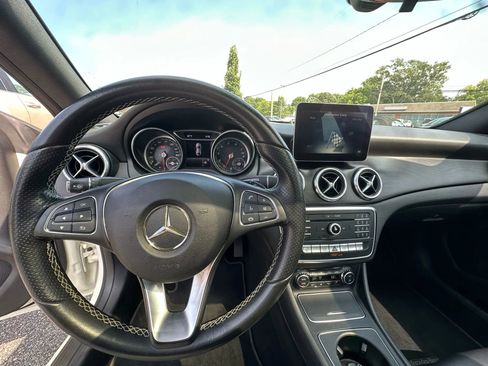 Used 2018 Mercedes-Benz CLA 250 4MATIC image 25