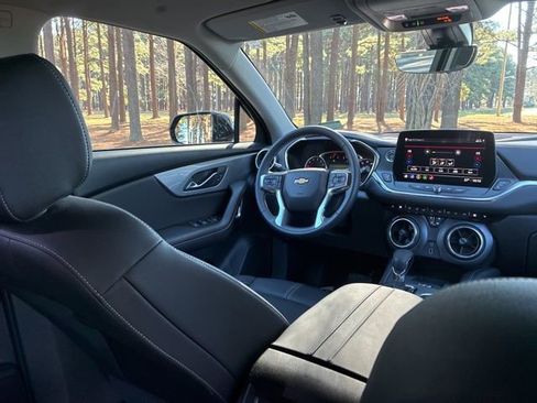 Used 2024 Chevrolet Blazer LT w/ Sound & Technology Package image 26