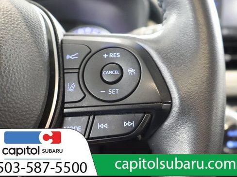 Used 2022 Toyota RAV4 XLE Premium AWD/4WD image 20