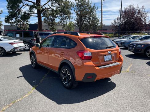 Used 2015 Subaru Crosstrek 2.0i Limited AWD/4WD image 3