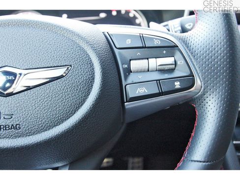 Used 2023 Genesis G70 2.0T w/ Sport Prestige Package image 21