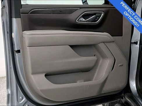 Used 2024 Chevrolet Suburban Z71 w/ Luxury Package image 24