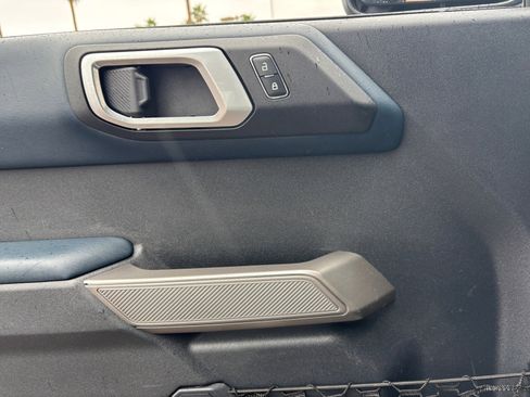 Used 2023 Ford Bronco Outer Banks w/ Sasquatch Package image 16