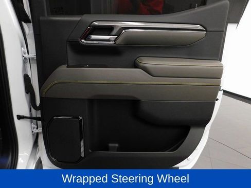 Used 2024 Chevrolet Silverado 1500 ZR2 w/ Technology Package image 30