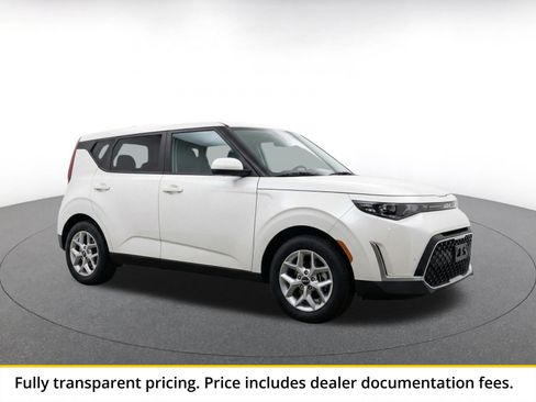Used 2025 Kia Soul LX w/ LX Technology Package FWD image 1