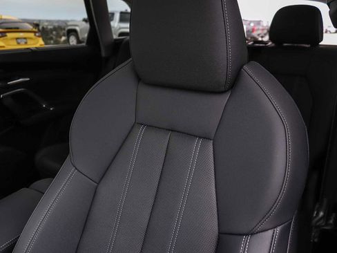 Used 2025 Audi Q5 Premium w/ Premium Plus AWD/4WD image 34