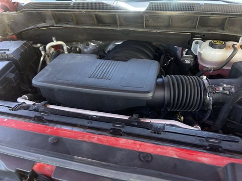 Used 2021 Chevrolet Silverado 1500 RST AWD/4WD image 28
