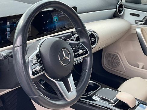 Used 2020 Mercedes-Benz A 220 image 3