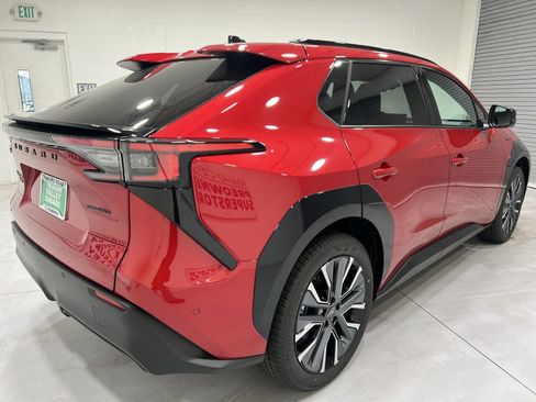 New 2026 Subaru Solterra AWD/4WD image 8