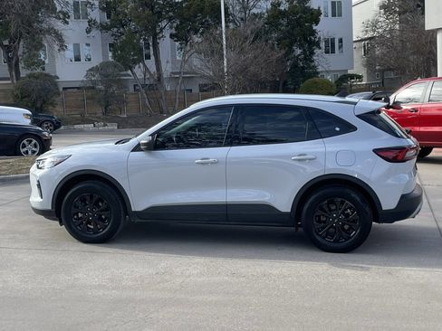 Used 2025 Ford Escape Active image 3