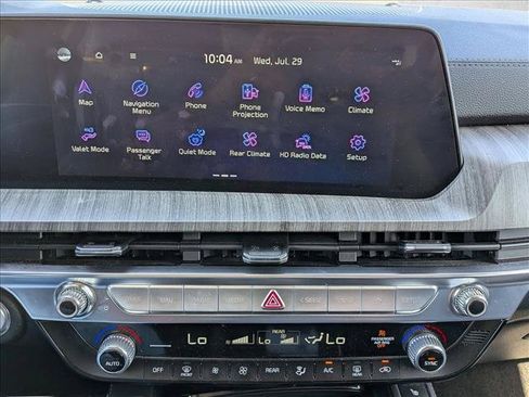 Used 2024 Kia Telluride SX w/ Towing Package FWD image 14