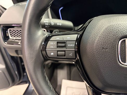 Used 2023 Honda Civic Sport image 11