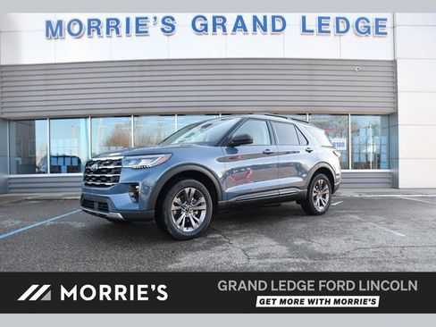 Used 2026 Ford Explorer Active w/ Active Comfort Package AWD/4WD image 1