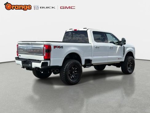 Used 2025 Ford F350 Platinum w/ Platinum Plus Package AWD/4WD image 3