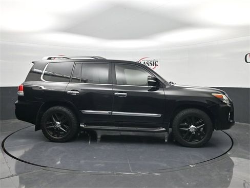 Used 2015 Lexus LX 570 4WD image 6