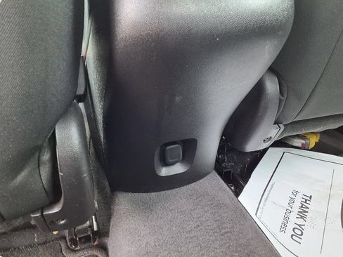 Used 2017 Chevrolet Malibu LS FWD image 28