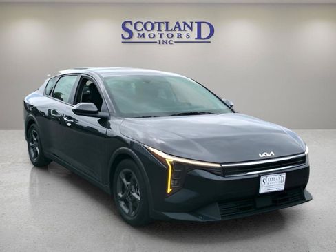 Used 2025 Kia K4 FWD image 4