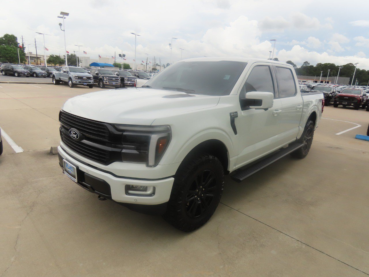 Used 2025 Ford F150 Platinum w/ FX4 Off-Road Package AWD/4WD image 2