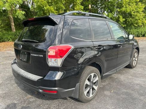 Used 2018 Subaru Forester 2.5i Limited AWD/4WD image 3