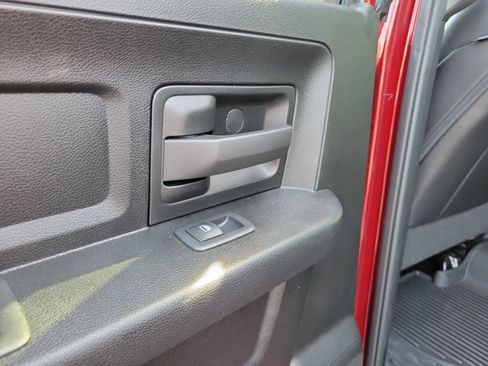 Used 2023 RAM 2500 Tradesman w/ Chrome Appearance Group AWD/4WD image 13