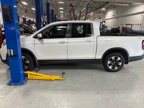 Used 2020 Honda Ridgeline RTL image 2