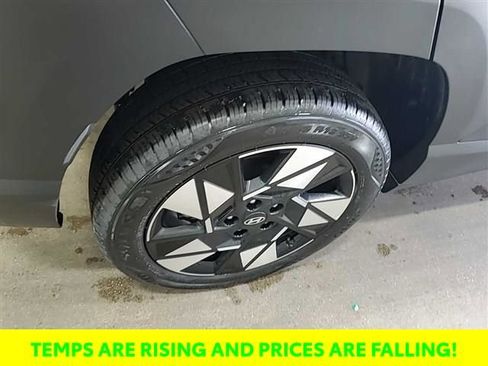 Used 2025 Hyundai Kona SEL image 20