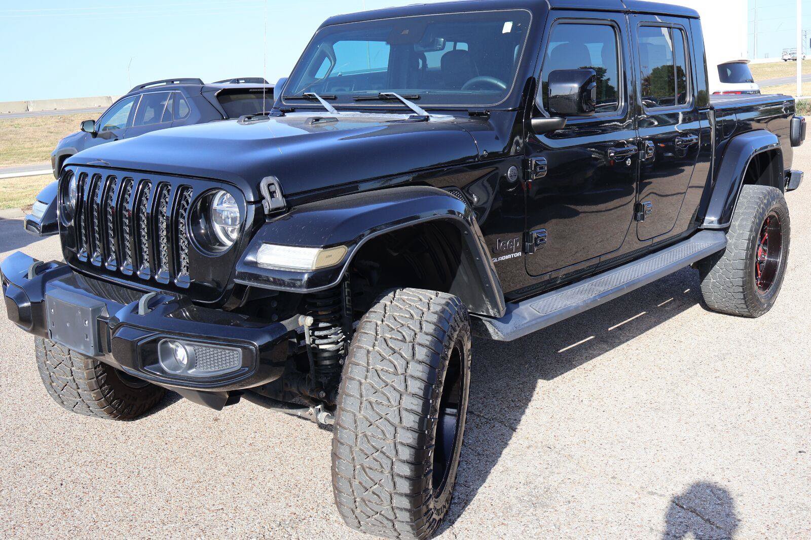 Used 2021 Jeep Gladiator Overland AWD/4WD image 7