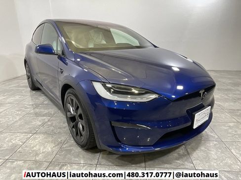 Used 2023 Tesla Model X Plaid image 9