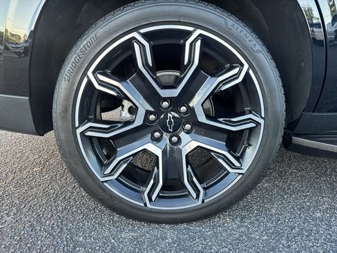 Used 2025 Chevrolet Tahoe RST w/ RST Capability Package AWD/4WD image 10