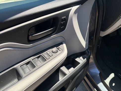 Used 2018 Honda Odyssey EX-L image 16