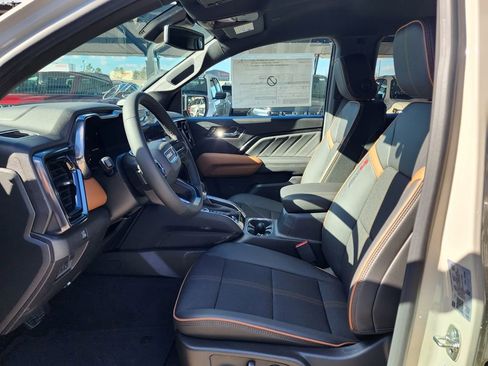 New 2026 GMC Canyon AT4 image 15