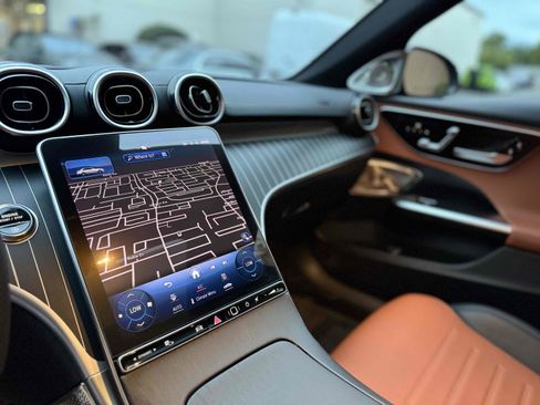 Used 2024 Mercedes-Benz C 300 Sedan image 6