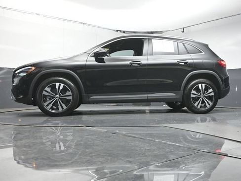 Certified 2025 Mercedes-Benz GLA 250 image 37