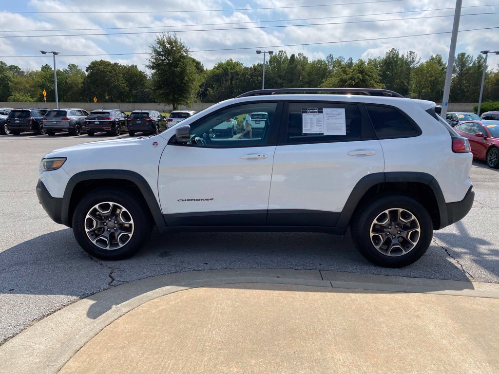Used 2021 Jeep Cherokee Trailhawk AWD/4WD image 4