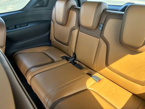 New 2026 Nissan Armada SL w/ Captain's Chari Seat Package AWD/4WD image 19