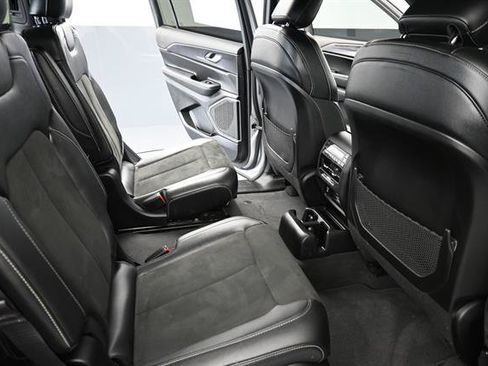 Used 2021 Jeep Grand Cherokee L Laredo RWD image 18