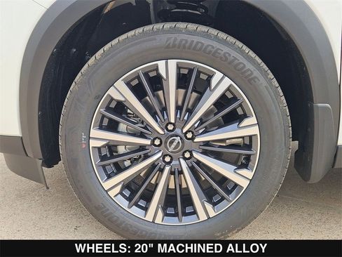 New 2026 Nissan Pathfinder Platinum image 30