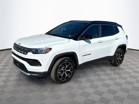Used 2026 Jeep Compass Limited AWD/4WD image 36