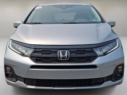 Used 2025 Honda Odyssey EX-L image 3